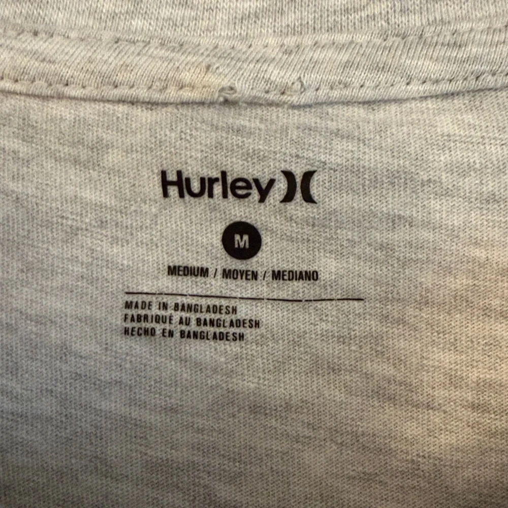 3‎ for $25! Hurley Light Heather Gray Long Sleeve Logo Tee, size M - Picture 2 of 3